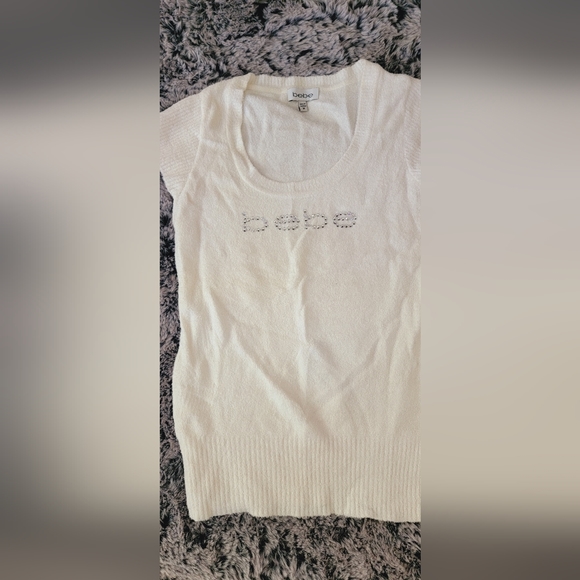2 gently used BeBe, short sleeve sweater.. SIZE MEDIUM - Picture 3 of 3